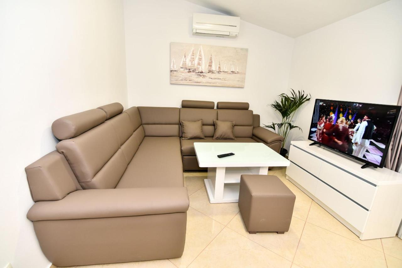 Apartments Sana Вир Екстериор снимка